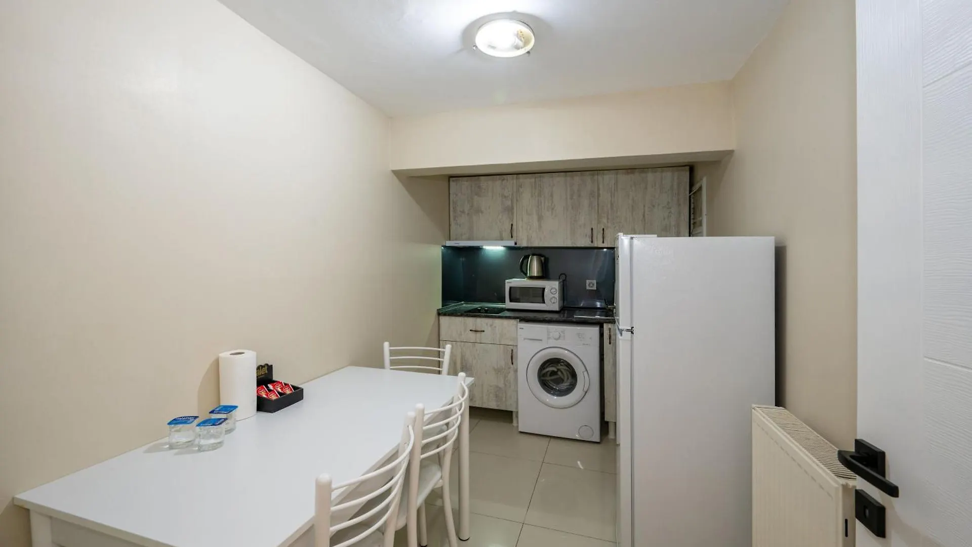 Aiza Suites Istanbul 2*,